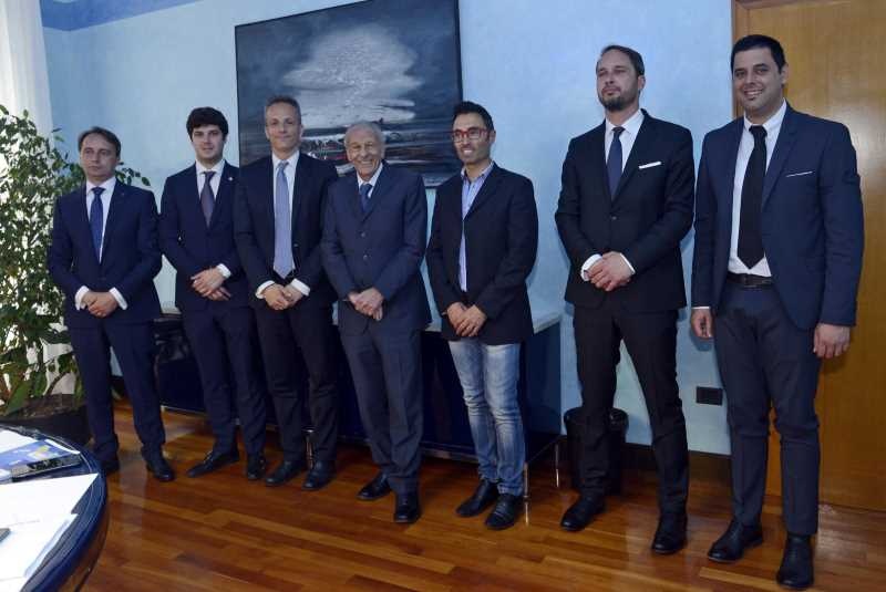 Ufficio di Presidenza della XII Legislatura del Consiglio regionale del Friuli Venezia Giulia con il Presidente Ettore Romoli-narrazione