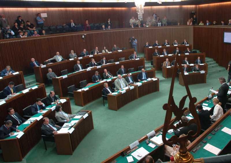 Seduta d'aula della X Legislatura del Consiglio regionale del Friuli Venezia Giulia-narrazione