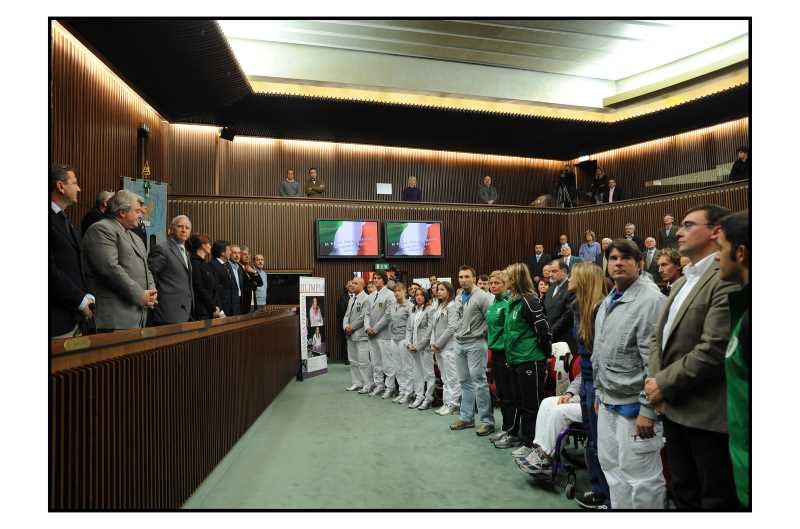 Cerimonia di premiazione degli atleti olimpici che hanno partecipato ai Giochi della XXIX Olimpiade di Pechino 2008 presso l'aula del consiglio regionale del Friuli Venezia Giulia-narrazione