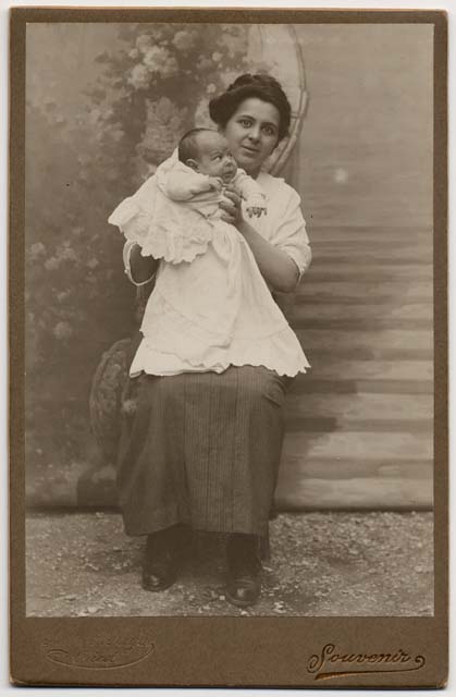 Ritratto di madre con il figlio