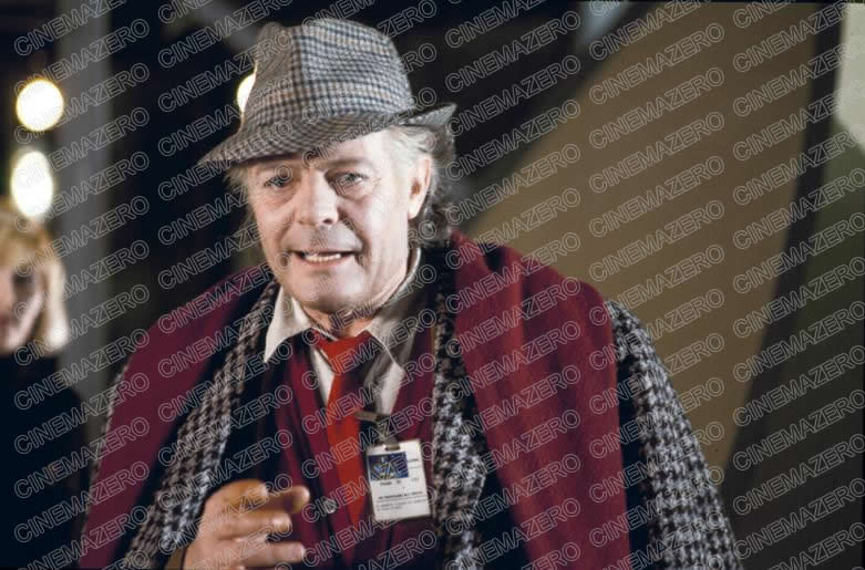 L'arrivo di Fred (Marcello Mastroianni) al C.S.T.