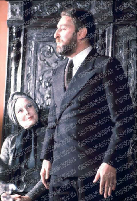 La Sig.ra Castelli (Caterina Boratto) e il Duca (Paolo Bonacelli)