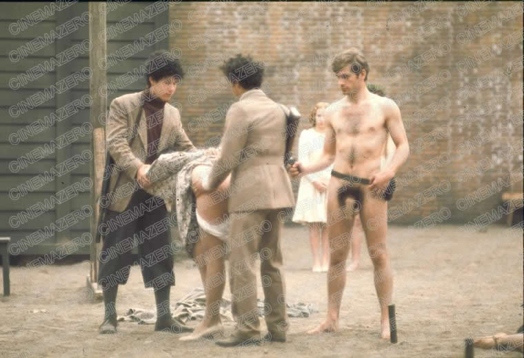 Sodomizzazione di una Ragazza