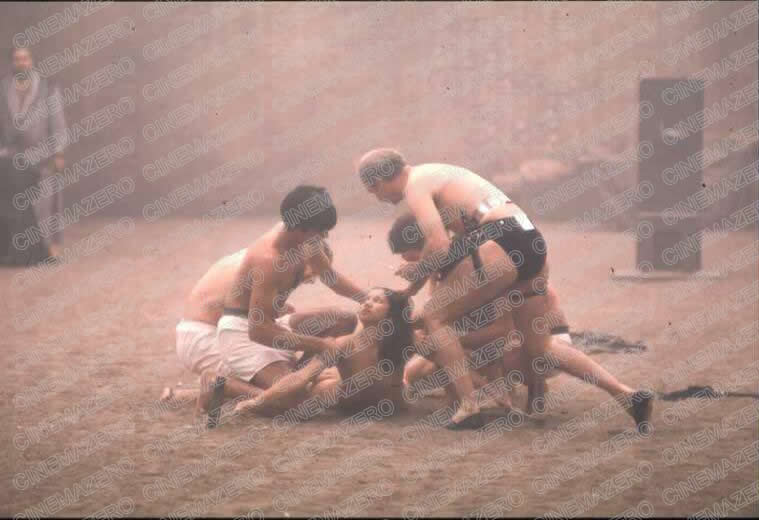 Tortura di una Ragazza