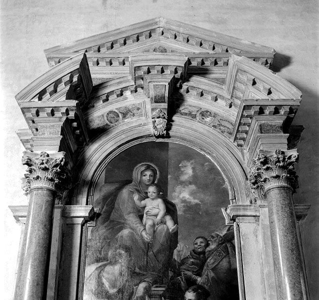 mostra architettonica d'altare