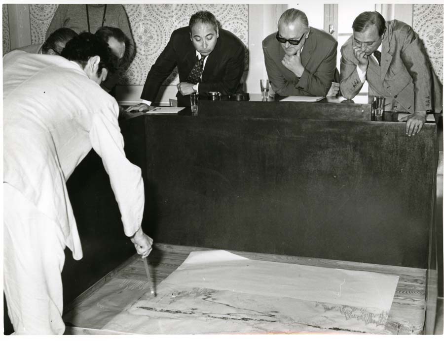 Visita di una delegazione del Consiglio Regionale al terreno per l'edificazione del Centro Turistico Sociale di Forni di Sotto