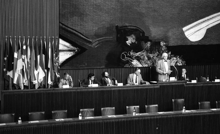 VI LEGISLATURA 1988-1993