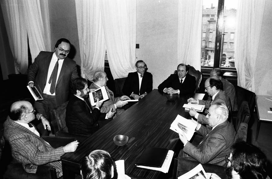 V LEGISLATURA 1983-1988