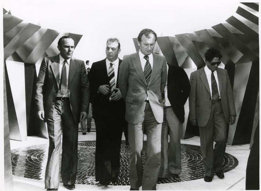 Visita del rappresentante politico della Repubblica Socialista della Croazia Jure Bilic al Sacrario del campo di concentramento di Gonars