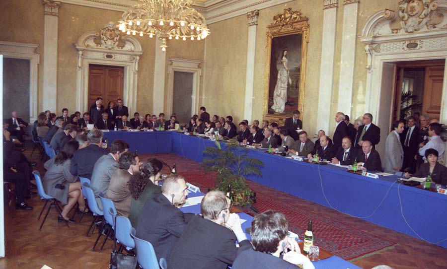 VIII LEGISLATURA 1998-2003