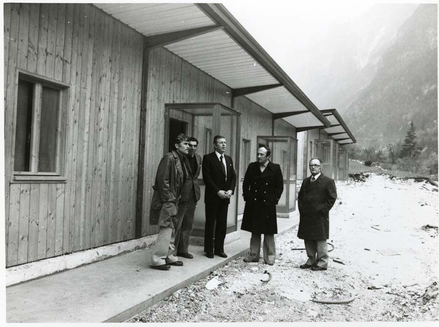 Consegna dei prefabbricati nelle zone colpite dal terremoto