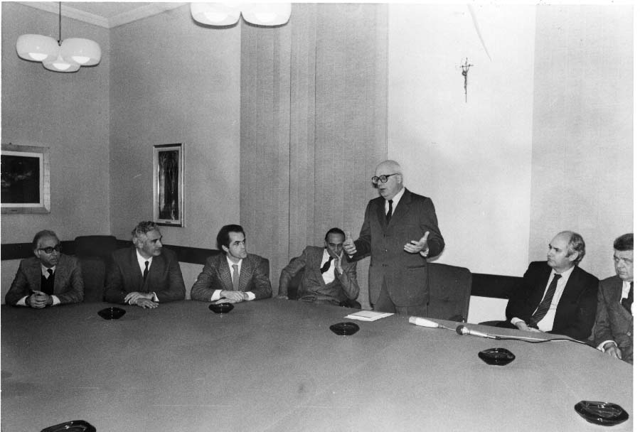 Visita del Commissario Enzo Bearzot alla Giunta Regionale dopo la vittoria dei Mondiali di Calcio disputati in Spagna nel 1982