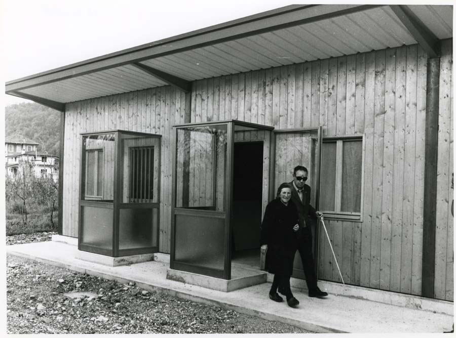 Consegna dei prefabbricati nelle zone colpite dal terremoto