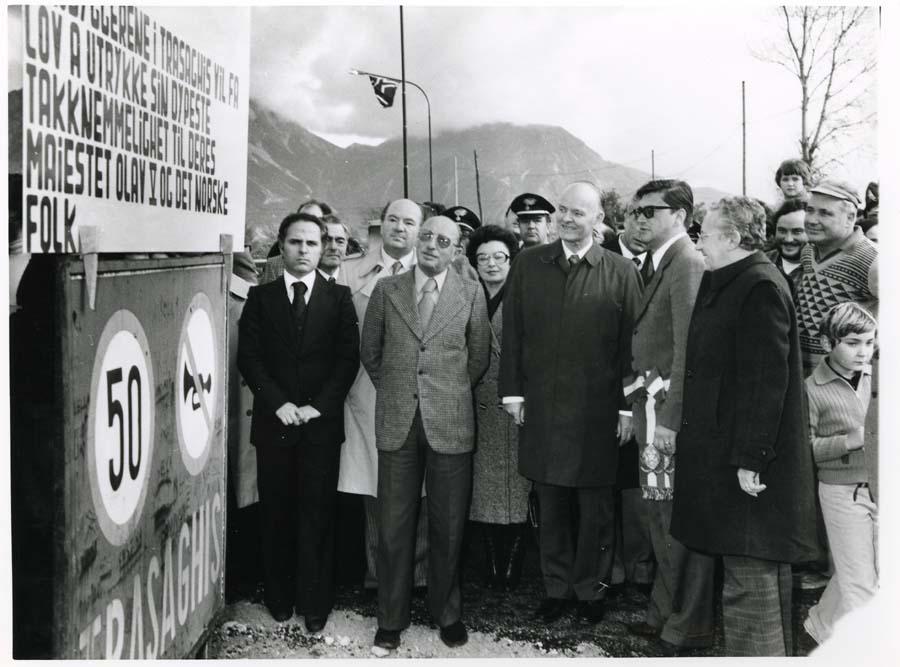 Consegna dei prefabbricati nelle zone colpite dal terremoto