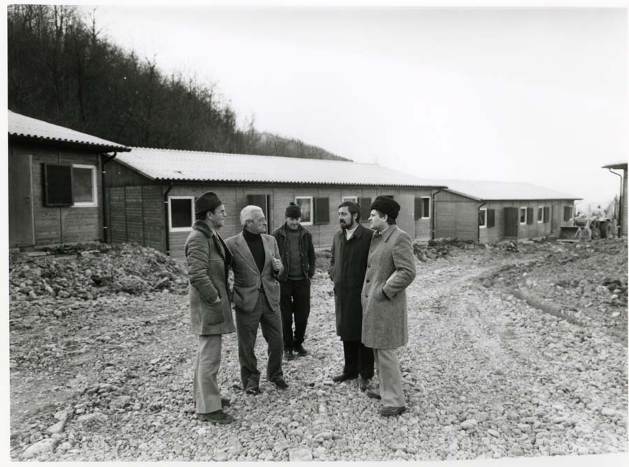 Consegna dei prefabbricati nelle zone colpite dal terremoto