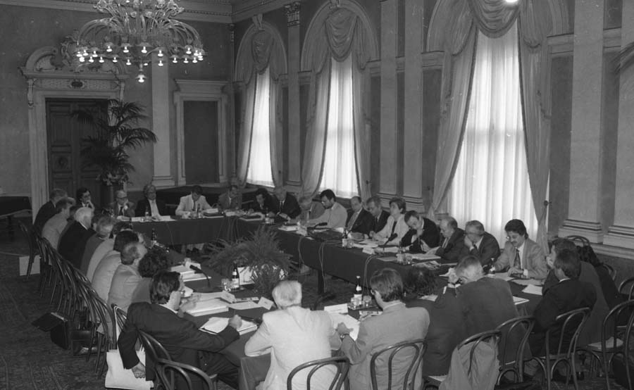 VII LEGISLATURA 1993-1998