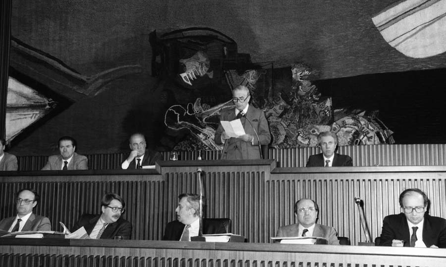 V LEGISLATURA 1983-1988