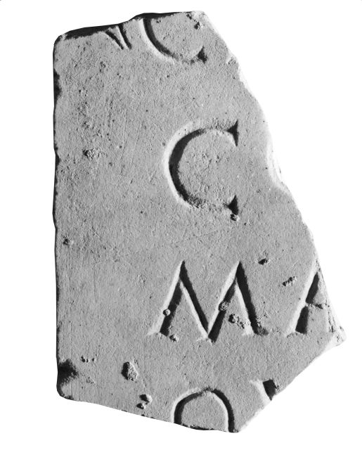 stele/ con iscrizione