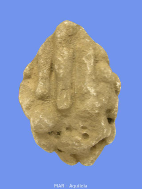 statua/ mano
