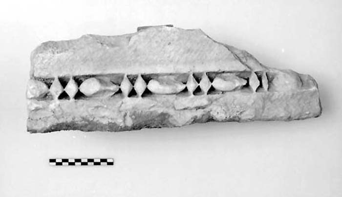 architrave/ frammento