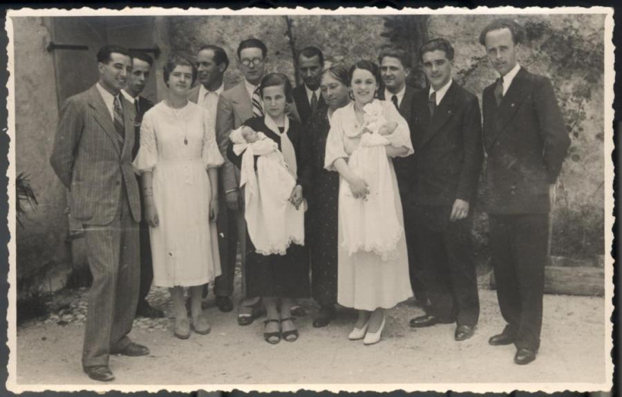 Raccolta della famiglia Piccoli