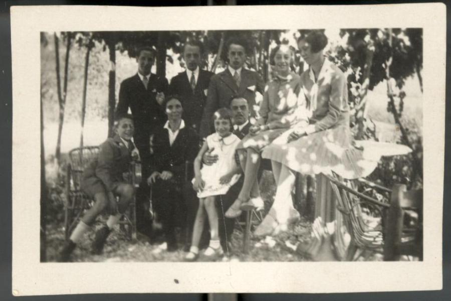 Raccolta della famiglia Piccoli