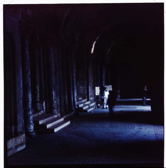 Sottoportico di un edificio monumentale a Venezia