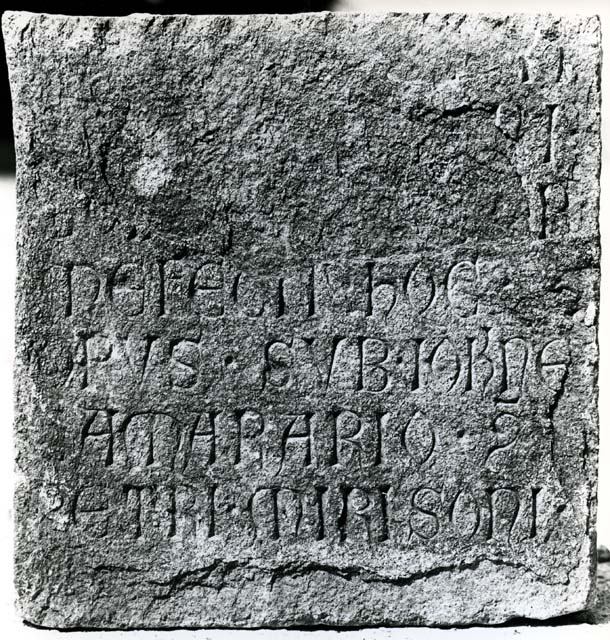 lapide commemorativa