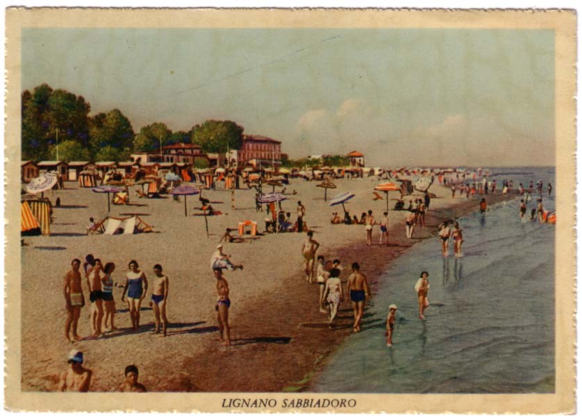 Un secolo di vacanze in cartolina
