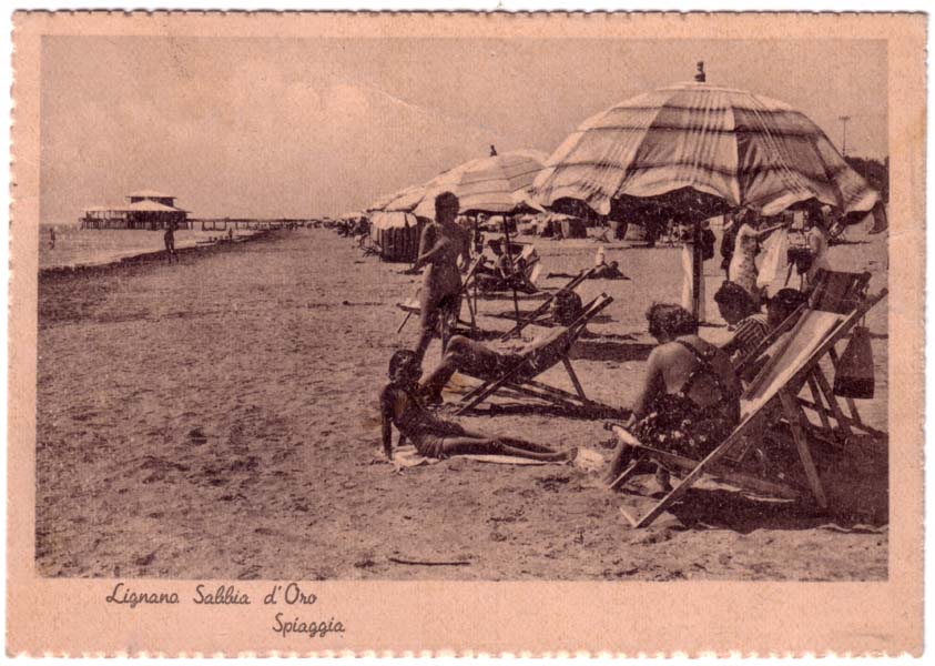 Un secolo di vacanze in cartolina