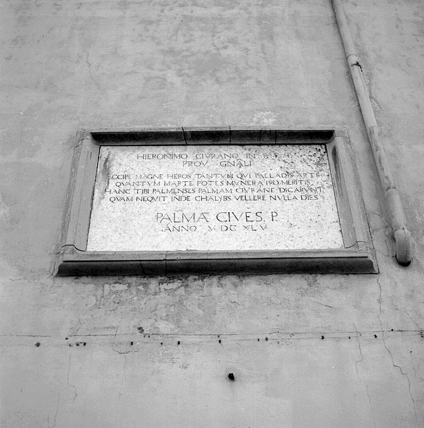 lapide commemorativa