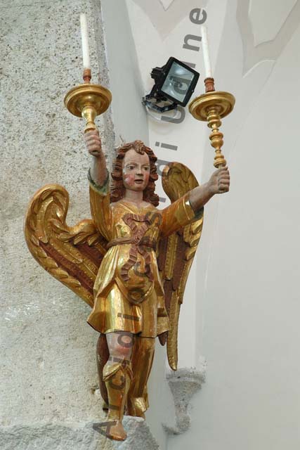 statua