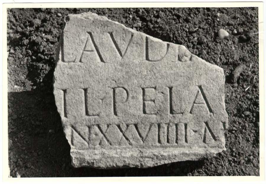 Frammento d'iscrizione in lingua latina di età imperiale