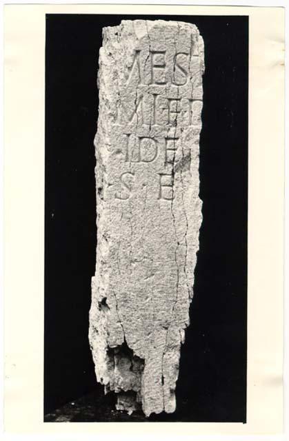 Frammento d'iscrizione in lingua latina di età imperiale