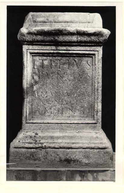 Iscrizione sepolcrale in lingua latina di età imperiale