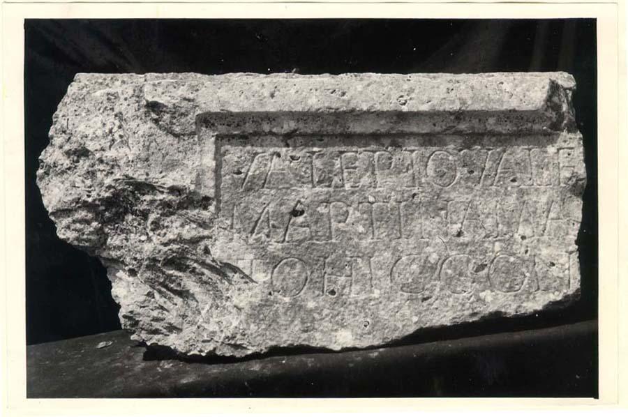 Iscrizione sepolcrale in lingua latina di età imperiale