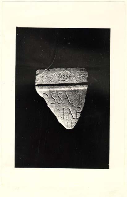 Frammento d'iscrizione sepolcrale in lingua latina di età imperiale
