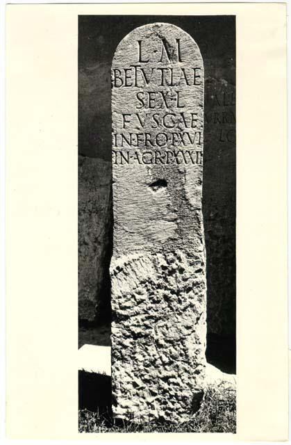 Cippo terminale con iscrizione in lingua latina di età imperiale