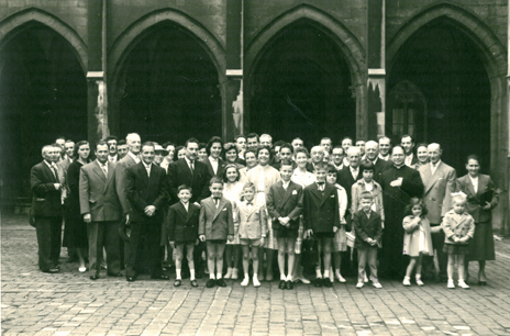 Don Luigi Pessot in visita ai suoi parrocchiani sanmartinesi a Liegi