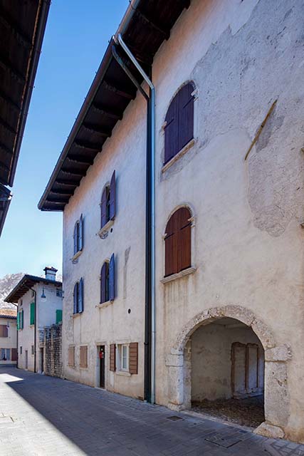 Palazzo Colloredo (ex)